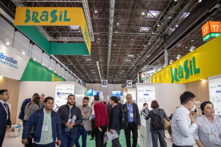 ApexBrasil | Medicamentos | Médicos